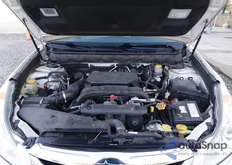 2010 Subaru Outback 2.5I Limited z USA, uszkodzony, nr VIN 4S4BRCKC6A3359677